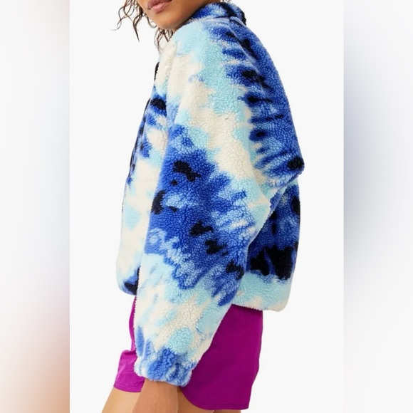 NWT! Free People Rocky Ridge Fleece Pullover in Ocean Tie Dye / Size XS - Picture 3 of 10